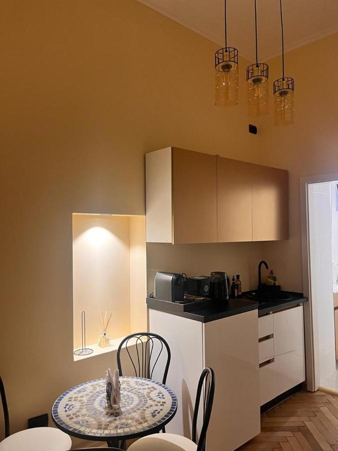 Urban Central Apartments Braşov Buitenkant foto