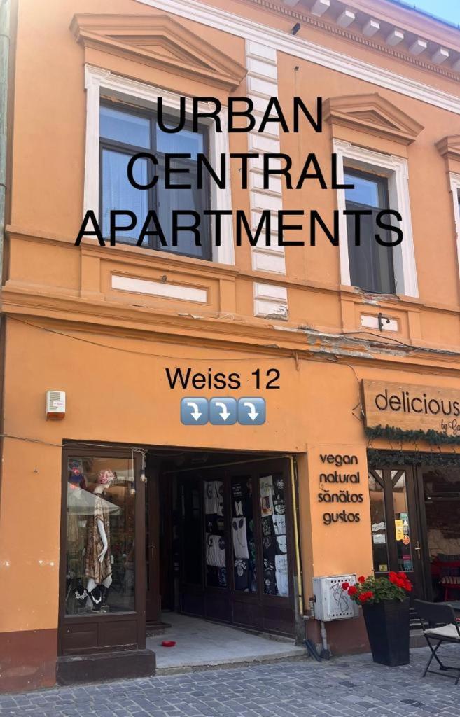Urban Central Apartments Braşov Buitenkant foto